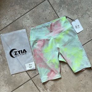 Zyia Summer Sky Halftone Hi-rise Hustle Shorts